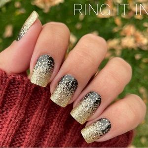 Color Street Ring It In- black & gold nails. With extra accent!